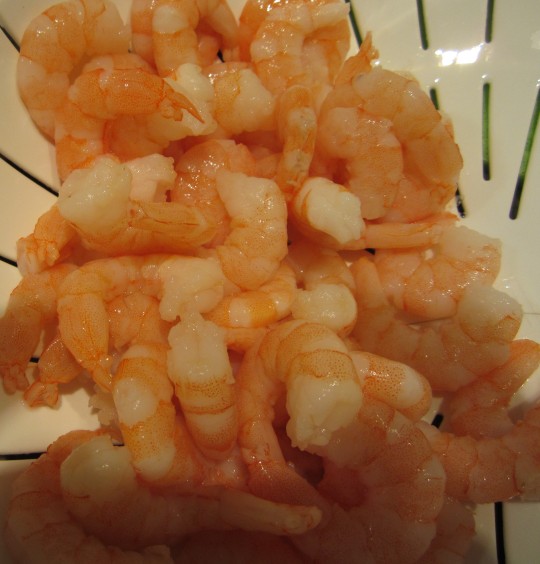 Das sind die kleinen Tiger-Shrimps für unsere Shrimps-Paste.